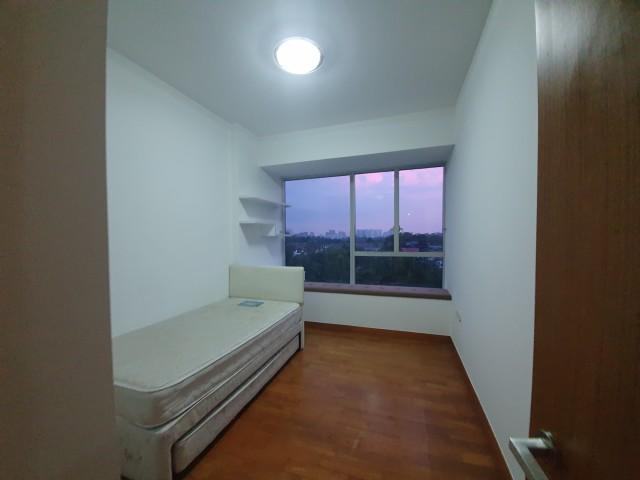 Floridian Condominium For Sale, $4,700,000, 4 Bed 3 Bath 1,830 sqft $2,568.00 psf