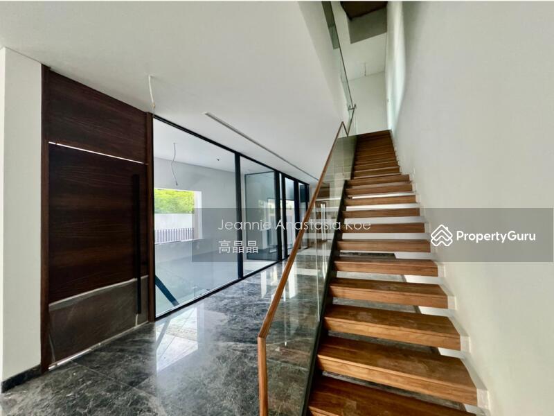 Brand New 2.5+Basement Storey Terrace @ Mt Rosie/ Chancery/ Goldhill/ Novena MRT/ Stevens MRT