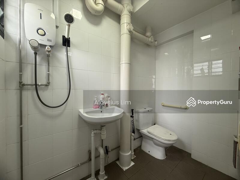 308 Jurong East Street 32