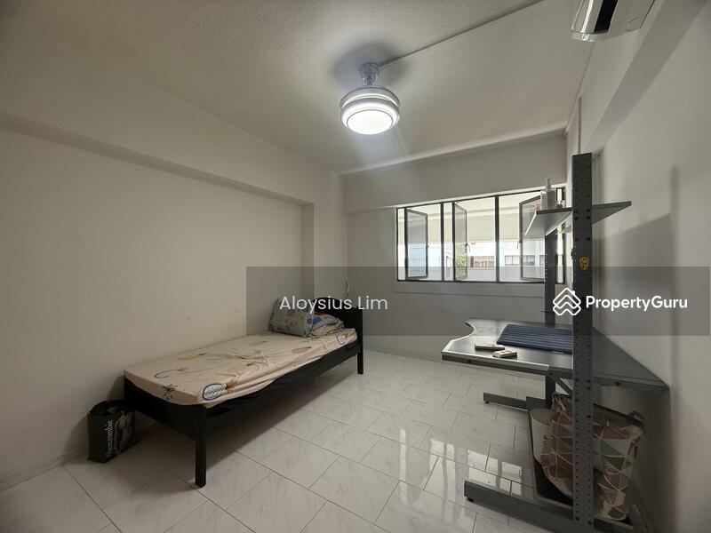 308 Jurong East Street 32