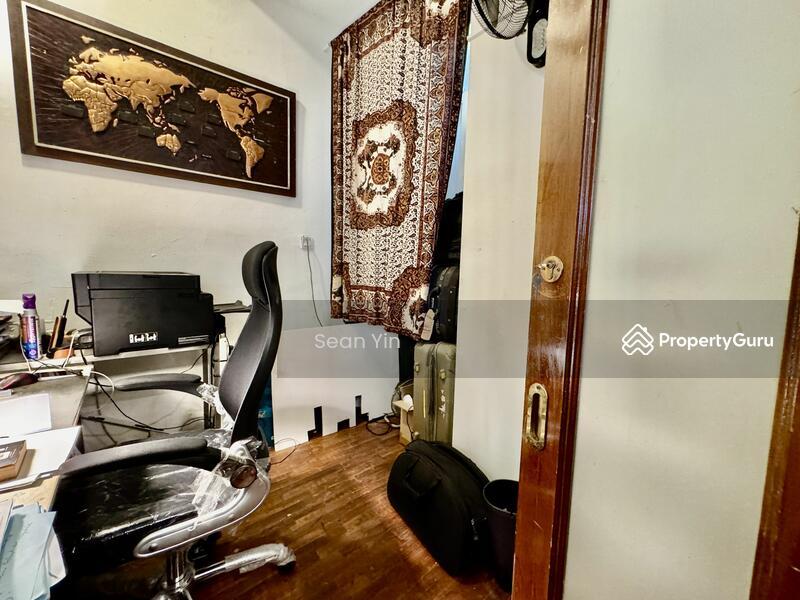 Corner Terrace for Sale: Bayshore, D16, 468019