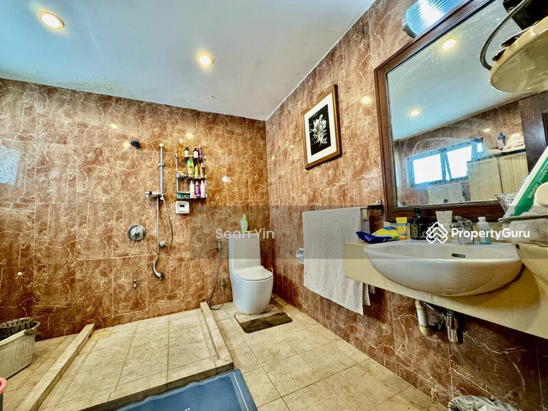 Corner Terrace for Sale: Bayshore, D16, 468019