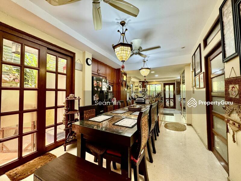 Corner Terrace for Sale: Bayshore, D16, 468019