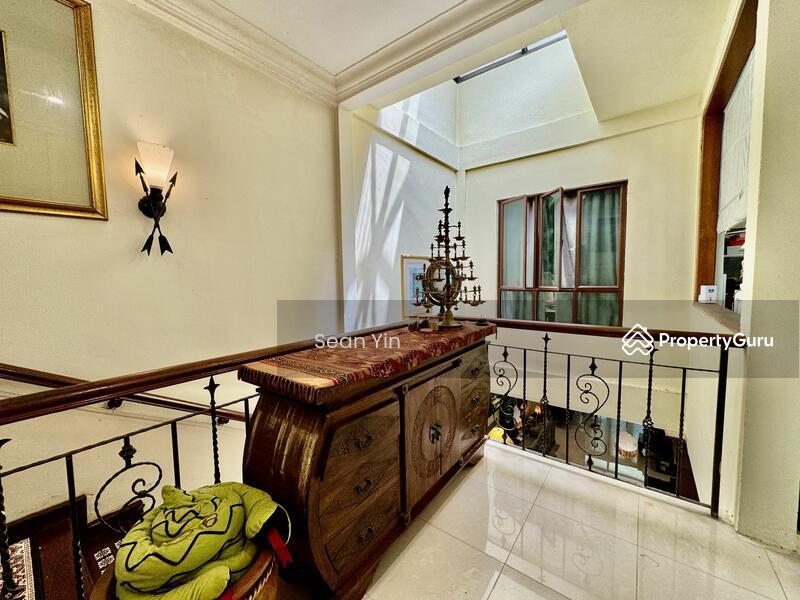 Corner Terrace for Sale: Bayshore, D16, 468019