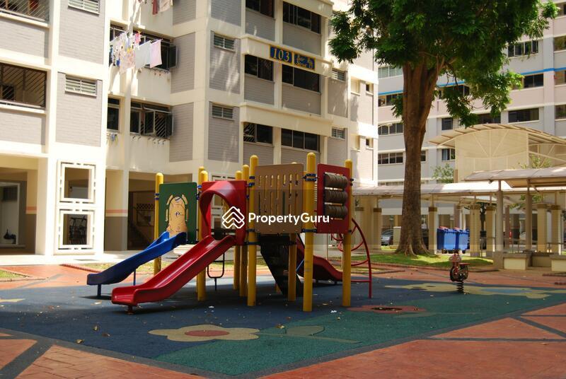 106 Pasir Ris Street 12