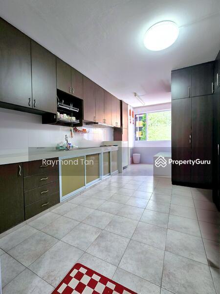 106 Pasir Ris Street 12