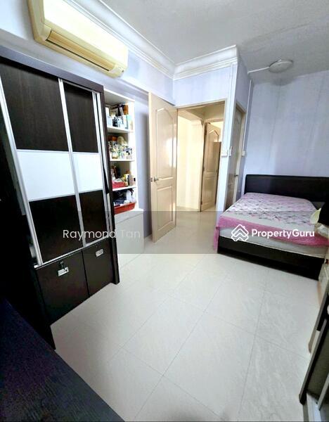 106 Pasir Ris Street 12