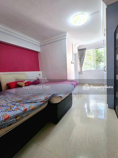 106 Pasir Ris Street 12