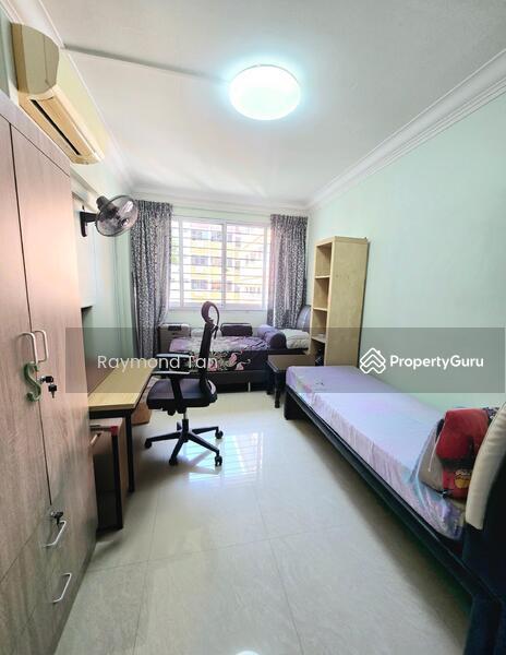 106 Pasir Ris Street 12