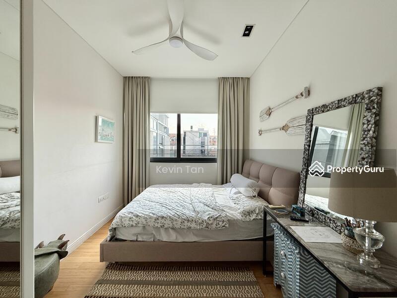 Terrace for Sale: D19, 556296