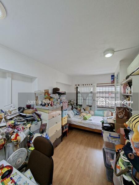 327 Tampines Street 32