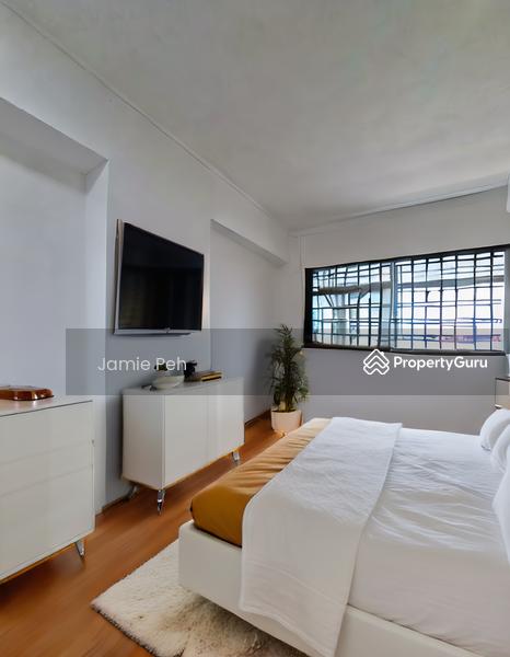 327 Tampines Street 32