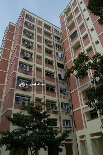 327 Tampines Street 32