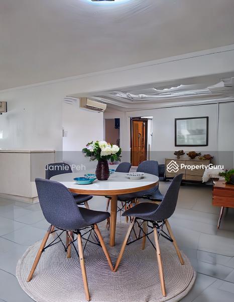 327 Tampines Street 32