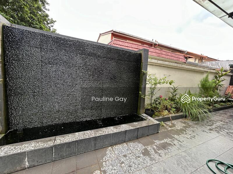 Resort like well maintained corner terrace for sale