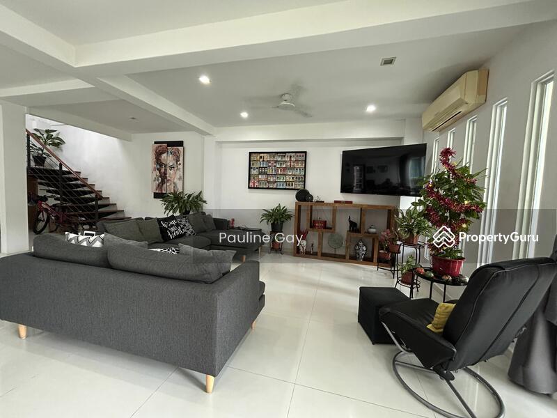 Resort like well maintained corner terrace for sale