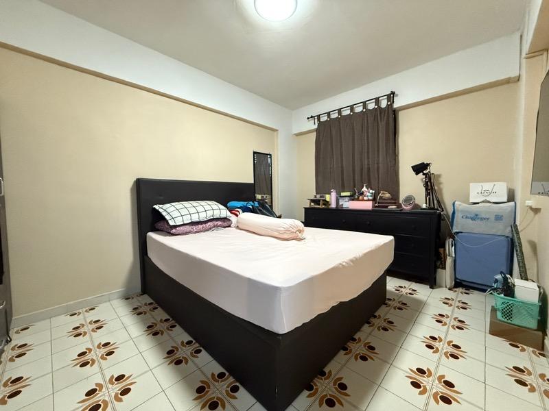 HDB Apartment for Sale: Hougang, D19, 530114