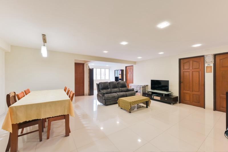 Prop-GPT: HDB Apartment: D20 Bishan 142 Bishan Street 12