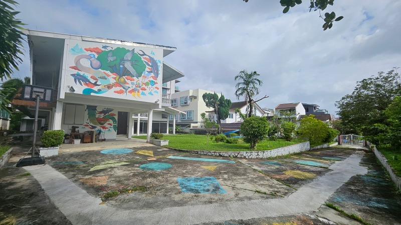 Hillside Drive for Rebuilt Detached House For Sale, $18,800,000, 5 Bed 3 Bath 3,000 sqft $1,222.00 psf