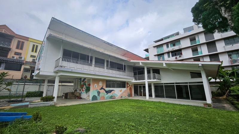 Hillside Drive for Rebuilt Detached House For Sale, $18,800,000, 5 Bed 3 Bath 3,000 sqft $1,222.00 psf