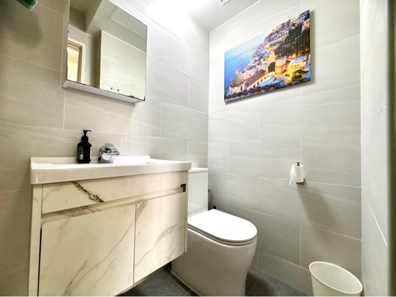 Sherwood Condo Condominium For Sale, $1,450,000, 2 Bed 2 Bath 904 sqft $1,604.00 psf