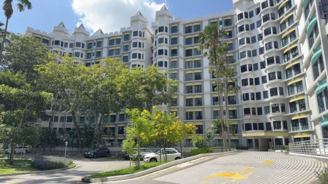 Chiltern Park Condominium For Sale, $2,480,000, 4 Bed 4 Bath 1,572 sqft $1,578.00 psf