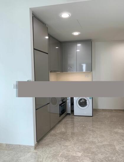 Prop-GPT: Apartment: D07 Beach Road City Gate