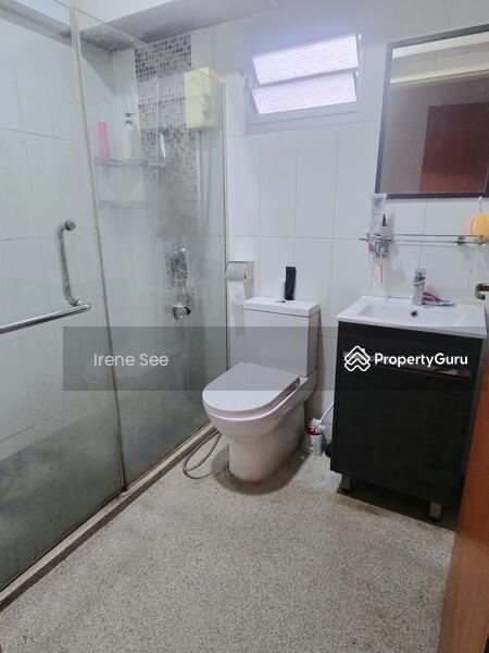 HDB Flat for Sale: Tampines, D18, 523523