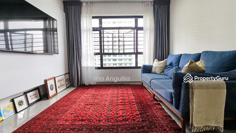 Prop-GPT: HDB Flat: D18 Tampines 608A Tampines North Drive 1