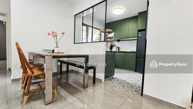 HDB Flat for Sale: Tampines, D18, 521608