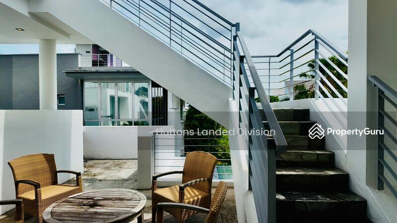 Undervalue FH 3 Storey Detached in Prime Bt Timah