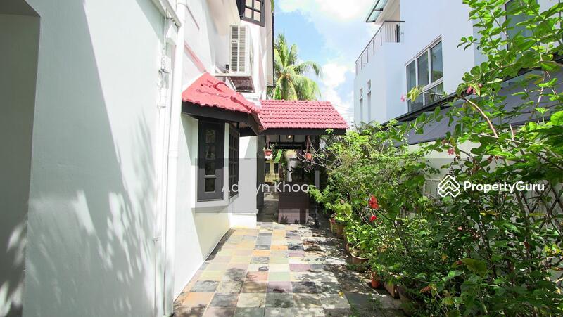 ADELYN 93259988 TOP SCHOOLS, LANDED OPPORTUNITY,BEAUTIFUL SEMI D @ JALAN PARI KIKIS 