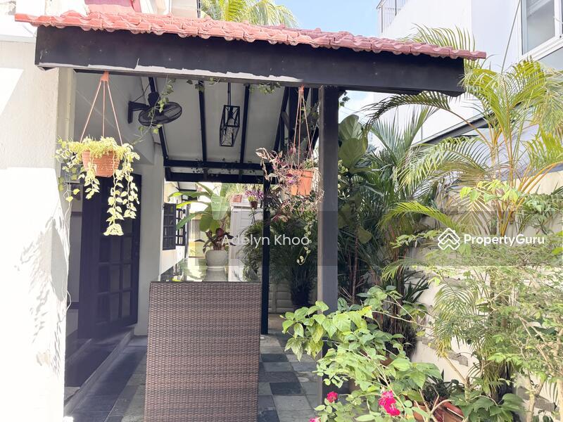 ADELYN 93259988 TOP SCHOOLS, LANDED OPPORTUNITY,BEAUTIFUL SEMI D @ JALAN PARI KIKIS 