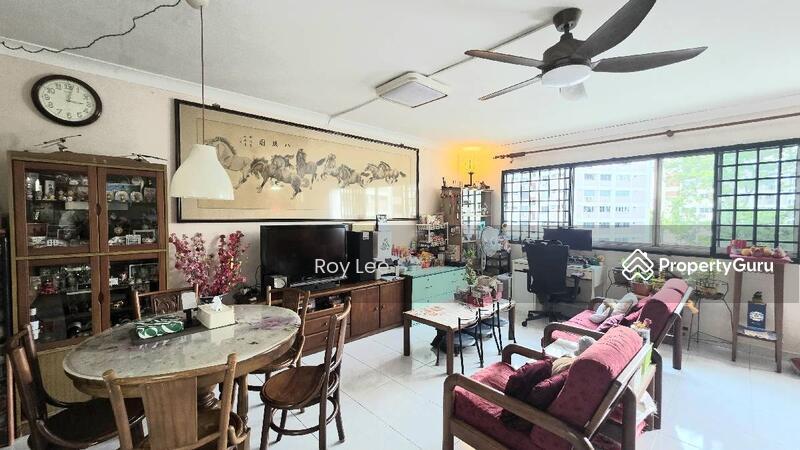 Prop-GPT: HDB Flat: D19 Serangoon 407 Serangoon Avenue 1