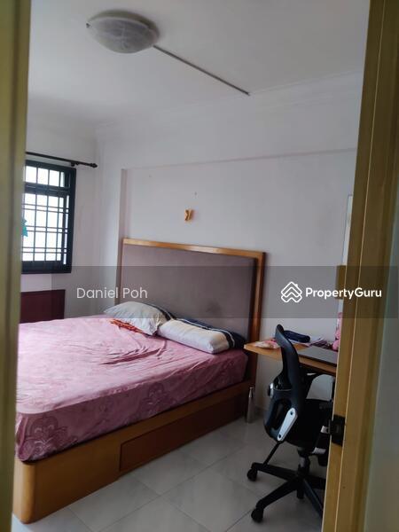 952 Hougang Avenue 9