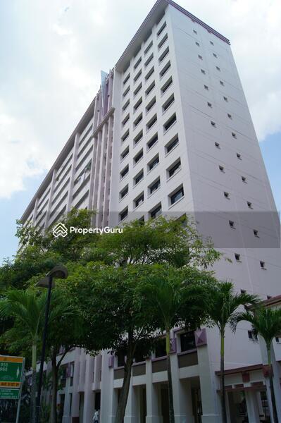 952 Hougang Avenue 9