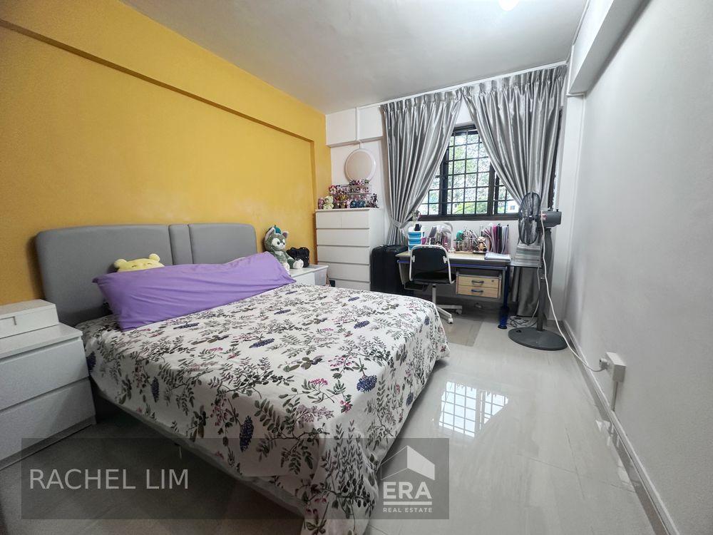 Prop-GPT: HDB - 3 room: D27 Yishun 738 Yishun Street 72