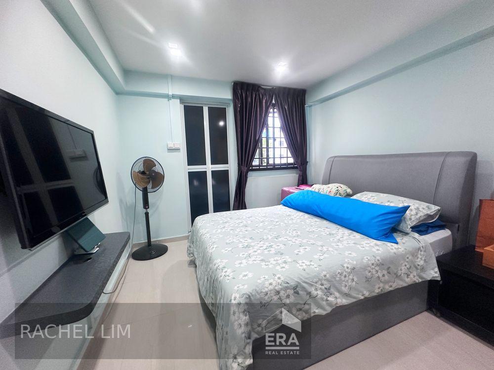 Well Renovated, Move-in Condition, Surrounded by Amenities