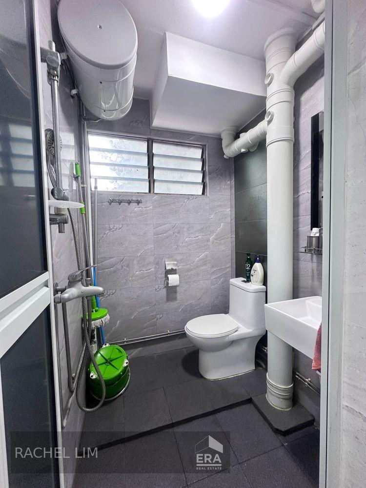 Well Renovated, Move-in Condition, Surrounded by Amenities