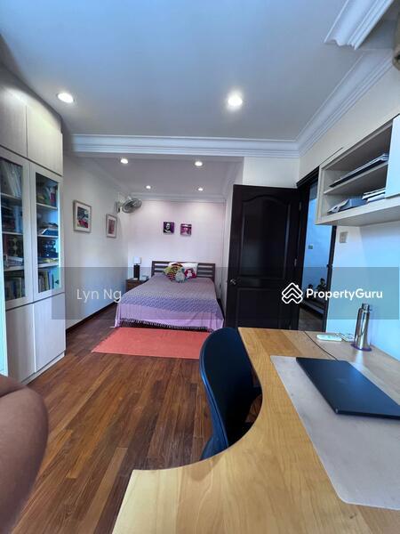 D19 Landed  2.5 storey corner terrace + basement @ Serangoon Garden Way, Porchester