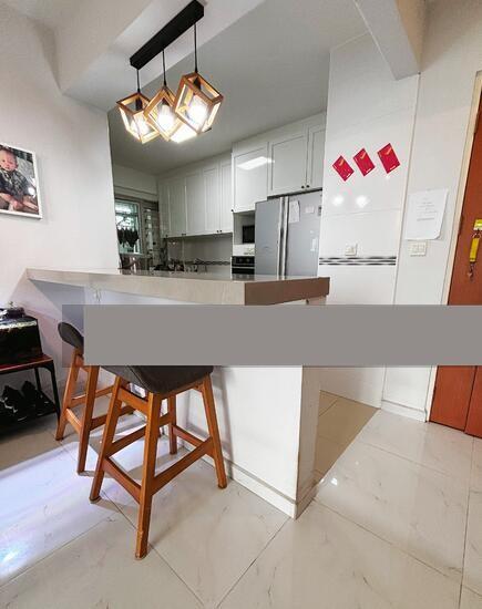 93B Telok Blangah Street 31 HDB Apartment For Sale, $990,000, 3 Bed 2 Bath 1,001 sqft $989.00 psf