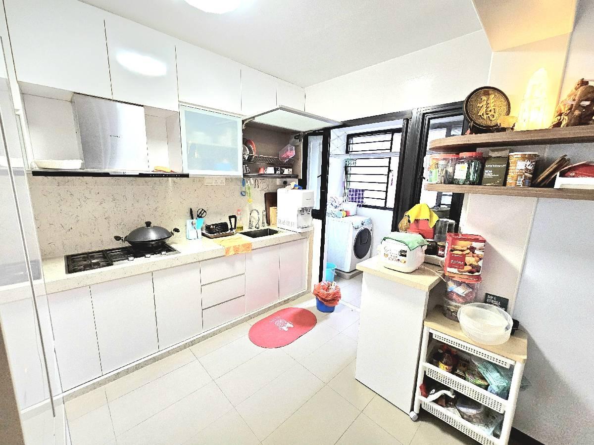 991B Buangkok Link HDB Apartment For Sale, $665,000, 3 Bed 2 Bath 1,001 sqft $664.00 psf