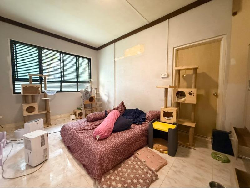 943 Hougang Street 92 HDB Apartment For Sale, $595,000, 3 Bed 2 Bath 1,087 sqft $547.00 psf