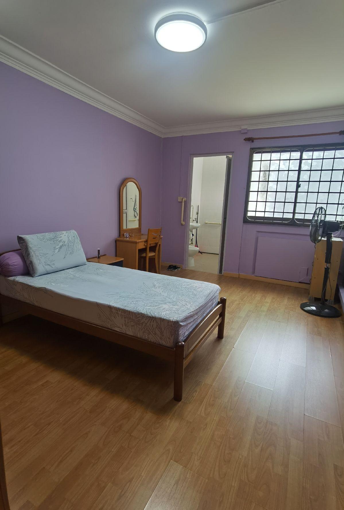 HDB Apartment for Sale: Yishun, D27, 760627