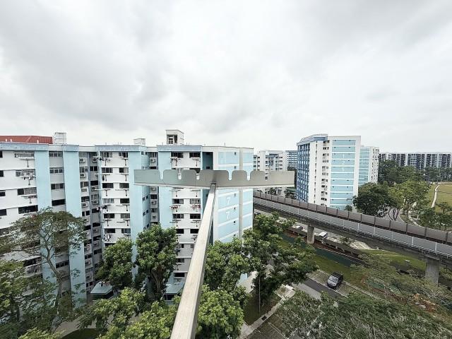HDB Apartment for Sale: Tampines, D18, 520276