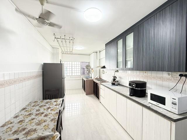 HDB Apartment for Sale: Tampines, D18, 520276