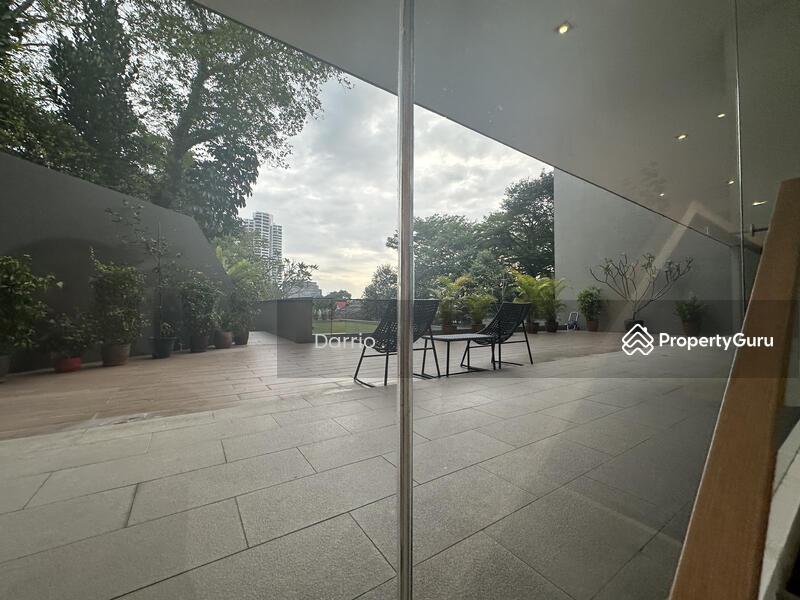 Newish LUXURY Victoria Park Hilltop GCB