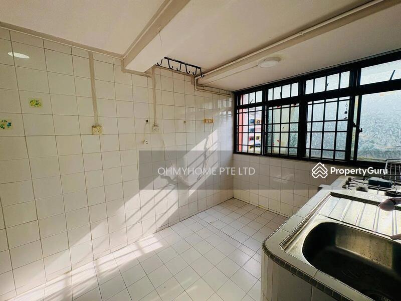 HDB Flat for Sale: D13, 370066