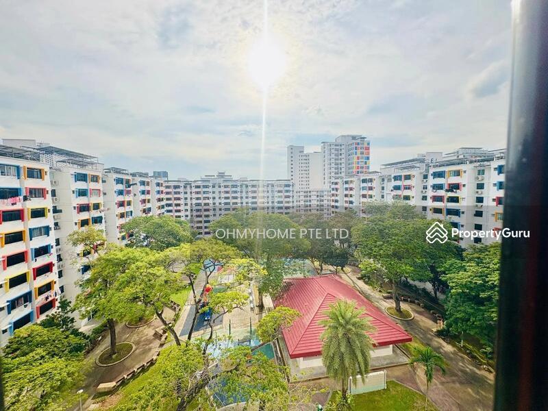 HDB Flat for Sale: D13, 370066