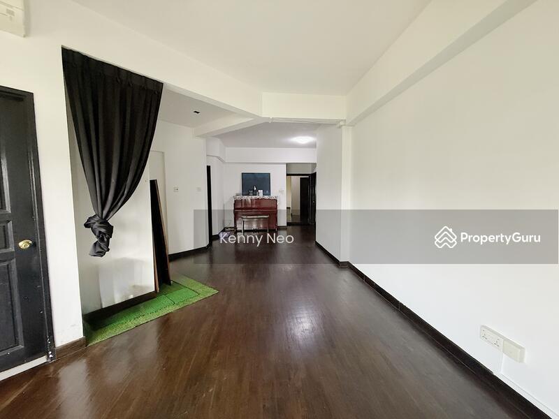 Prop-GPT: Condominium: D15 Marine Parade Mandarin Gardens
